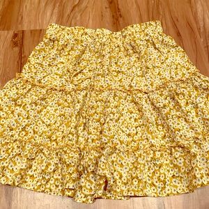 Women’s floral mini skirt
